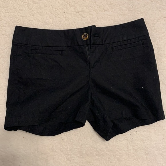 3 1/2” banana republic dress shorts - Picture 2 of 7